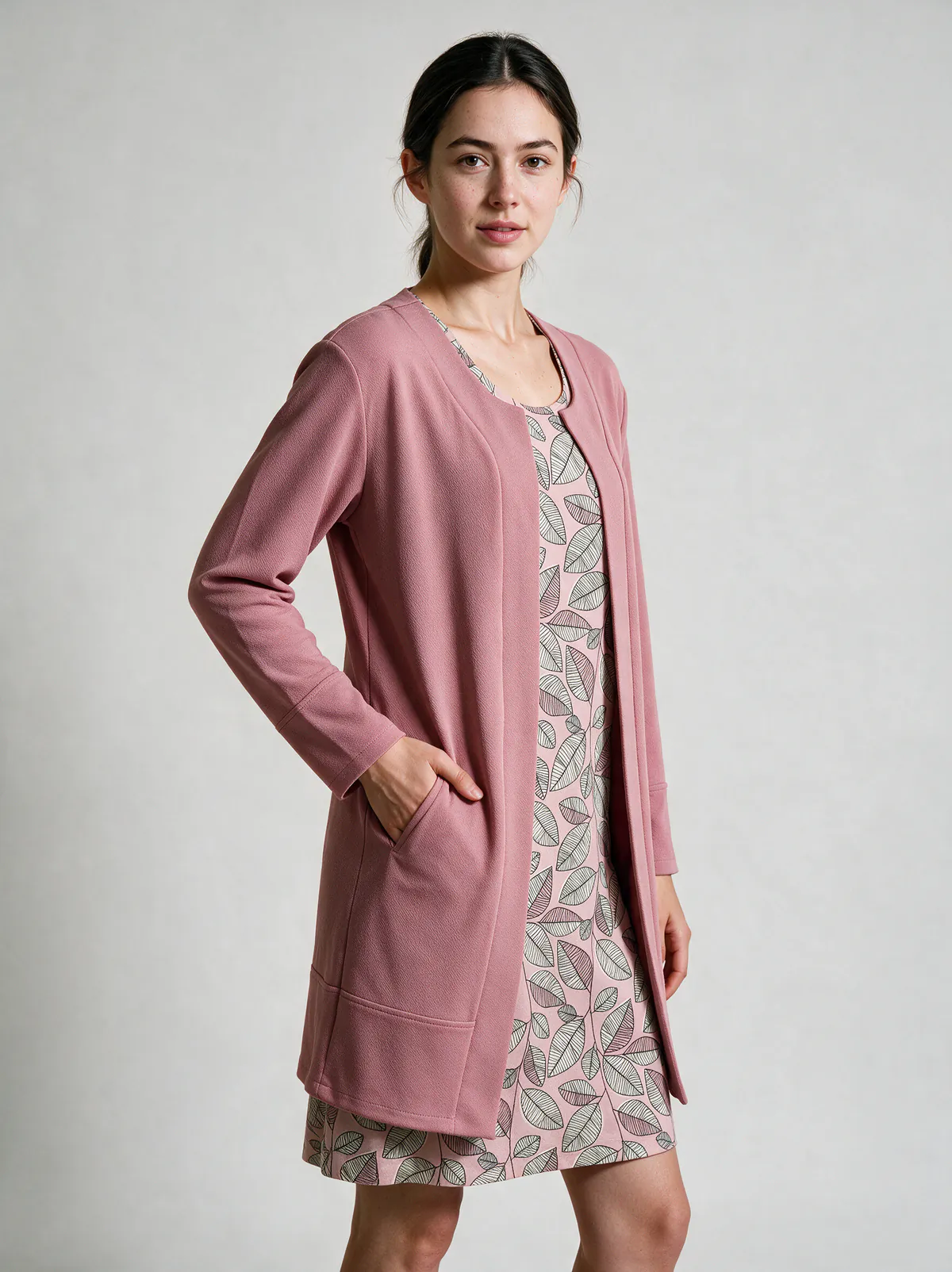 Conjunto Vestido Hojas + Chaqueta Rosa