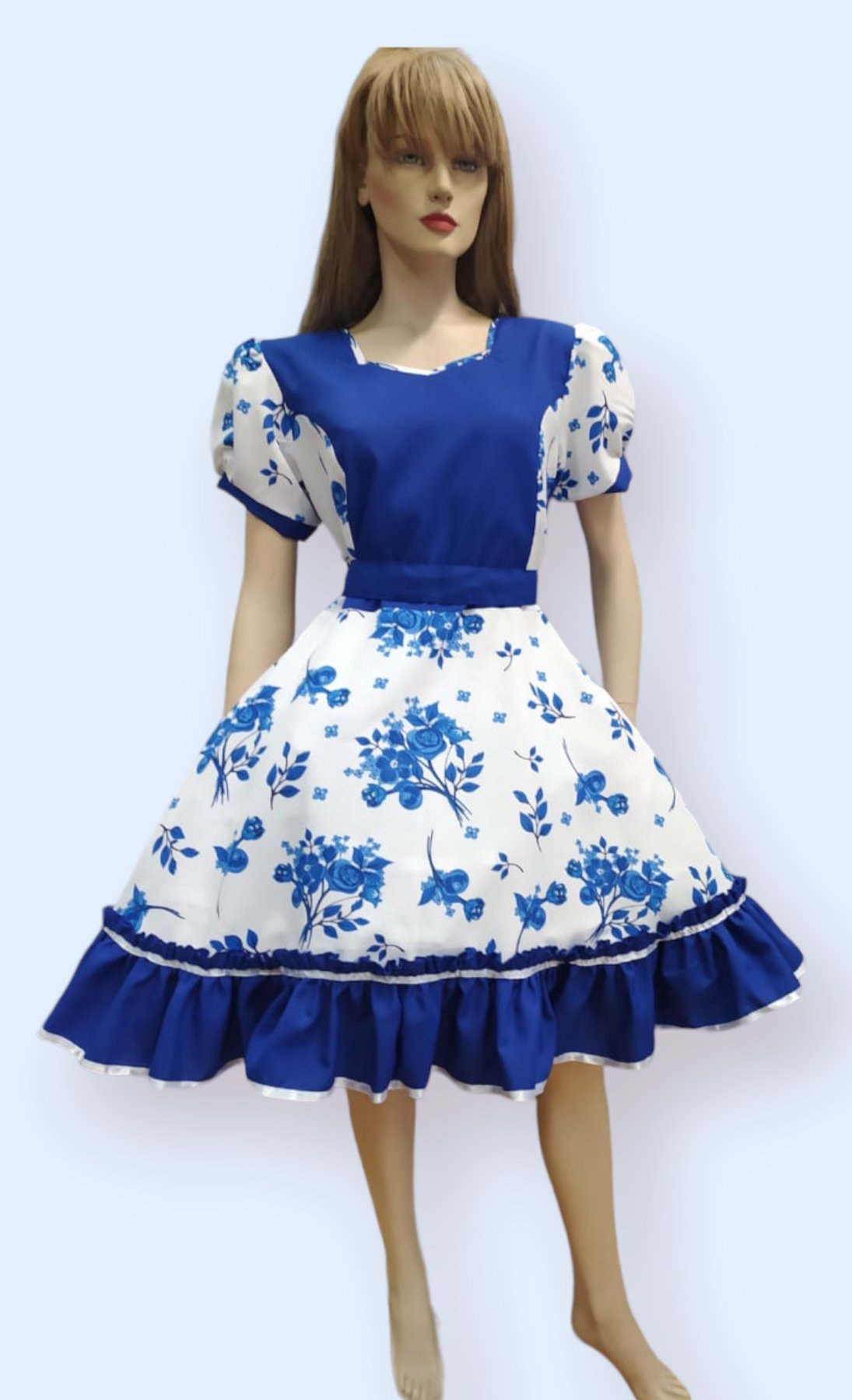 Vestido de Huasa Azul con Enagua 2